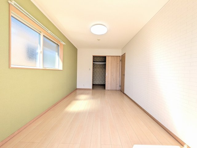 八王子市　長房町　中古戸建ての収納|～ウォークインクローゼットでお荷物がスッキリ収まります～
