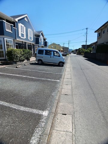 エトワールの駐車場