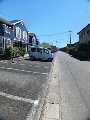 エトワールの駐車場
