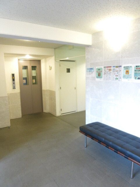 Ｓ－ＦＯＲＴ西船橋のロビー