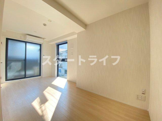 大阪市東淀川区淡路３丁目の賃貸マンションの居間・リビング