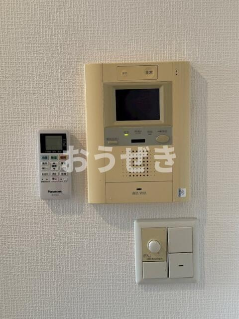 エストコートのセキュリティ|同建物別部屋の写真となります。