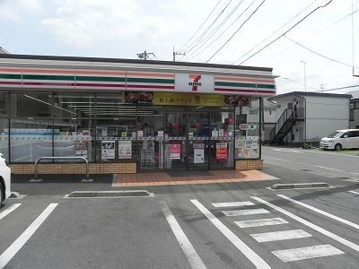 アルクドマーニの周辺