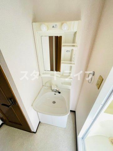 大阪市淀川区東三国６丁目の賃貸マンションの洗面所