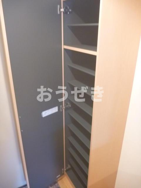 ルミエールマツダの収納