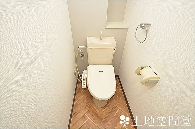 北九州市八幡西区鷹の巣２丁目の賃貸マンションのトイレ