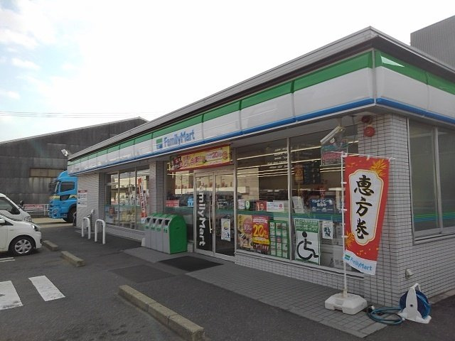 【周辺】 | ワイズ　フォレストⅠ | ファミリーマート三ツ谷東町店まで1000m