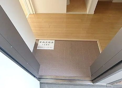 エシール中十条の玄関