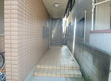 エシール中十条のエントランス