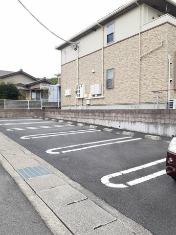 【駐車場】 | ル　ソレイユ