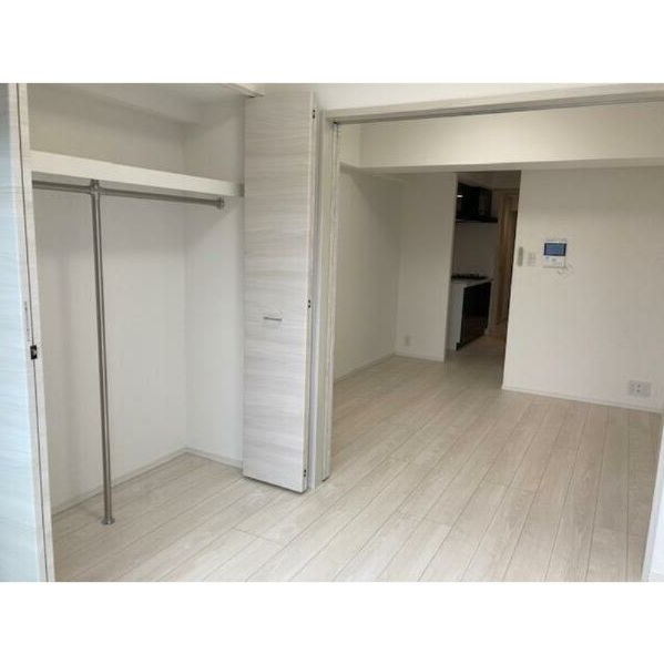 S-RESIDENCE菊川rivieの洋室