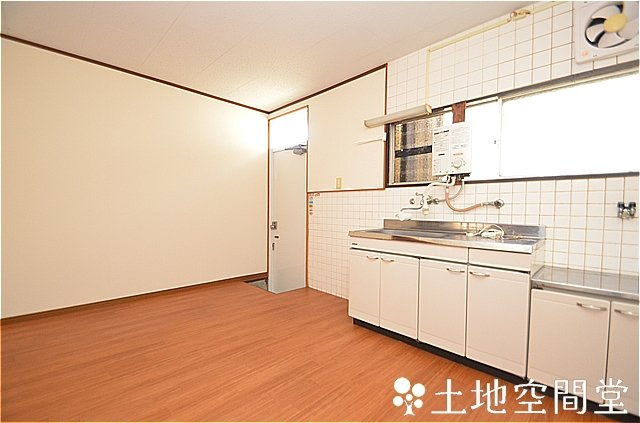 永犬丸南町５丁目　離れ付き平屋の居間・リビング