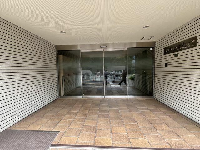 サンライン御茶ノ水のエントランス
