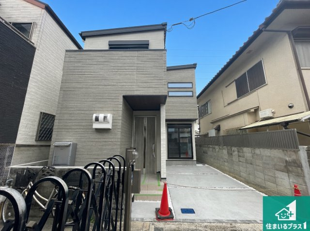 ■尼崎市富松町　第2期　新築一戸建ての外観|安心の10年保証！外観を美しく保ち、雨水で汚れを落とします！気になることがありましたら、お気軽にお問い合わせください！