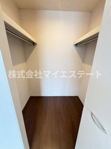 【収納】 | ライジングサン西宮 B棟 | 別部屋写真