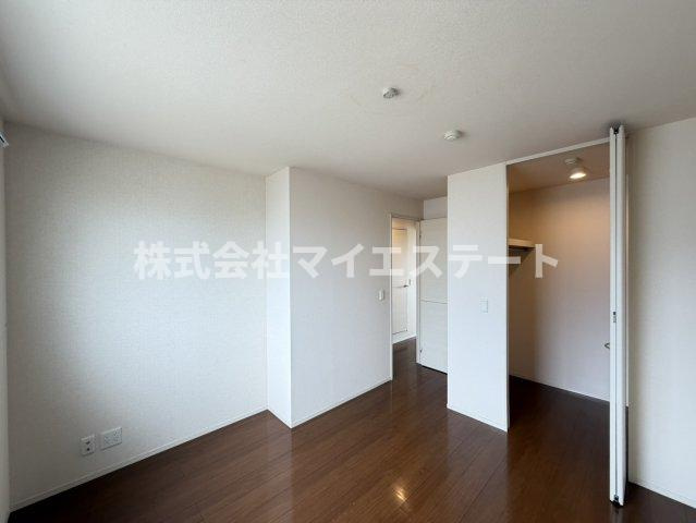 【寝室】 | ライジングサン西宮 B棟 | 別部屋写真