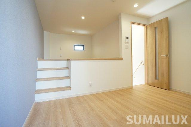 熊本市東区保田窪３丁目のアパートの居間・リビング