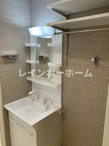 ラプレジオ小岩の洗面所