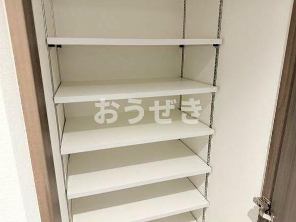 エルフォルテ東日暮里の収納