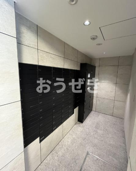 エルフォルテ東日暮里のロビー