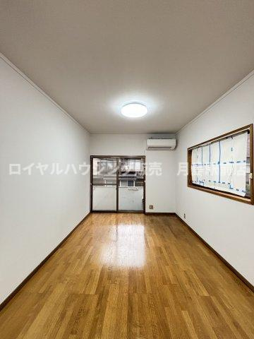 ☆使いやすい形の洋室☆