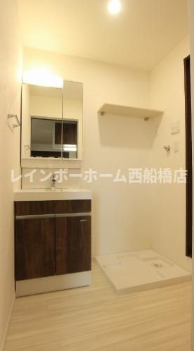 REGALEST八千代緑が丘の独立洗面台