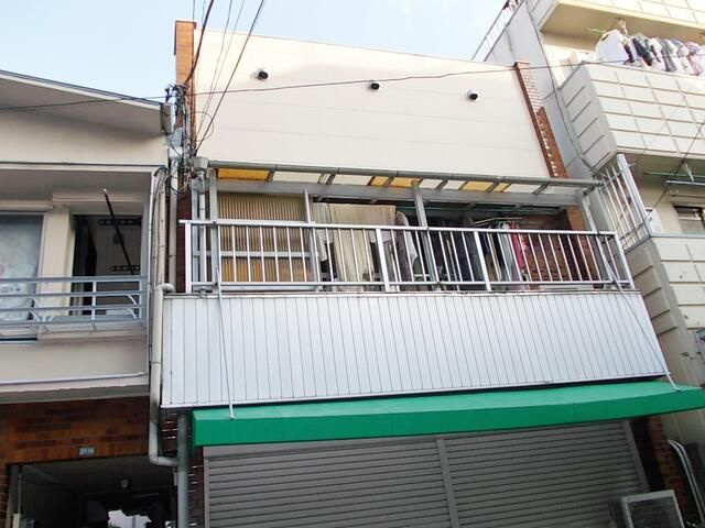 入船アパートの外観