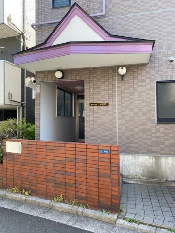 かいづかファミリア1のエントランス