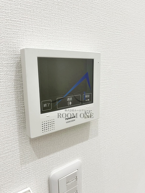 Studio Apartment東池袋のセキュリティ|モニター付きインターホンです。