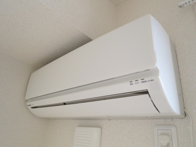 グランドゥールの設備|エコン完備でいつでも快適です♪