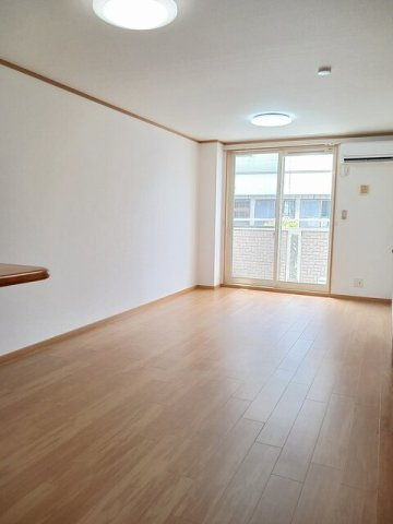 キャプリコートＡの内装|内装は落ち着いています