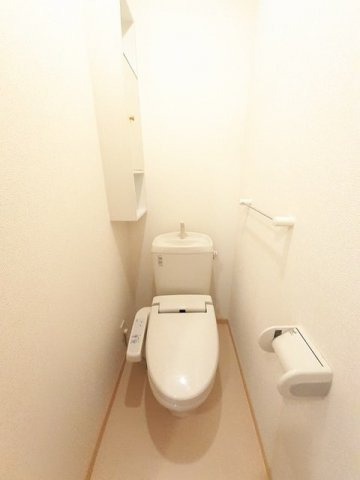 カルム・メゾンのトイレ|ゆったりとした空間のトイレです