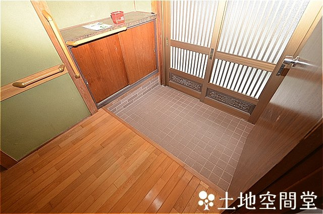 通谷１丁目　貸家の玄関