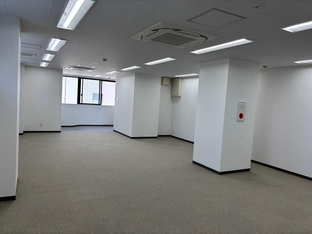 ＦＡＩＴＨ　ＢＵＩＬＤＩＮＧの内装