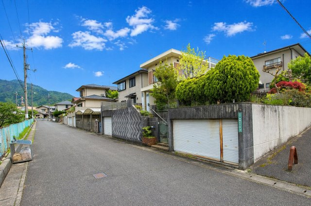 安佐北区倉掛3丁目の前面道路含む現地写真|前面道路