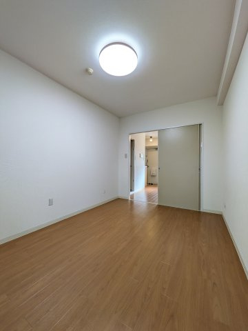 【洋室】 | レジデンス船橋 | きれいな洋室です