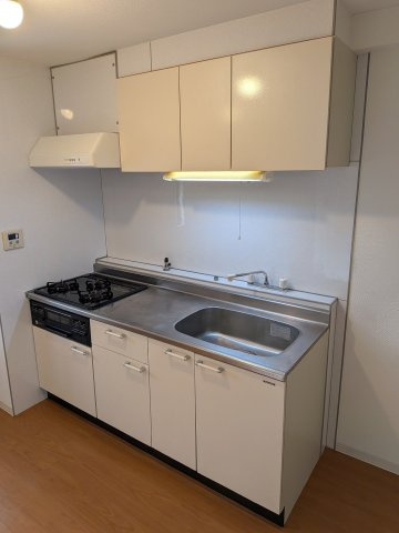 【キッチン】 | レジデンス船橋 | 料理がしやすいシステムキッチンです