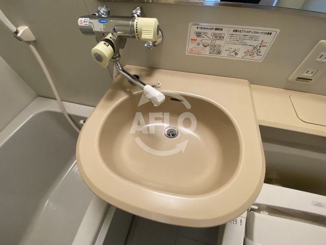 オアーゼ梅田東の洗面所|オアーゼ扇町　洗面台