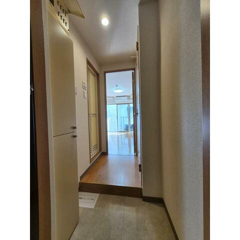 横浜市戸塚区戸塚町の賃貸マンションの玄関