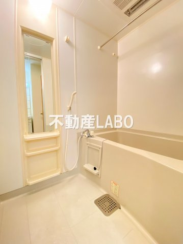 シャトー弁天参番館の浴室
