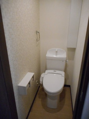 清潔感のあるトイレです