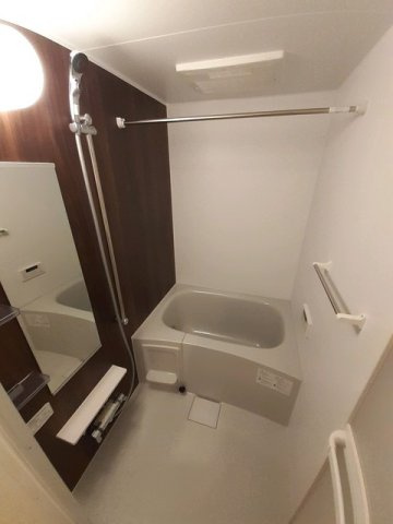 日々の疲れを癒すお風呂付です