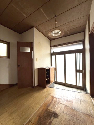【玄関】 | 広島市佐伯区海老園１丁目　中古戸建