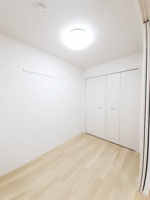 内装は落ち着いています