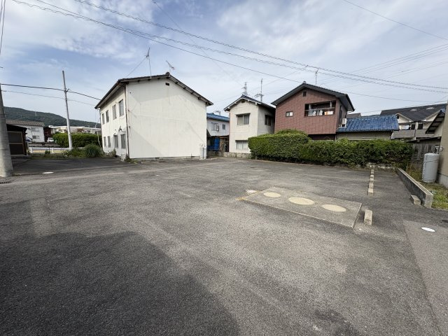 カーサ風早の駐車場