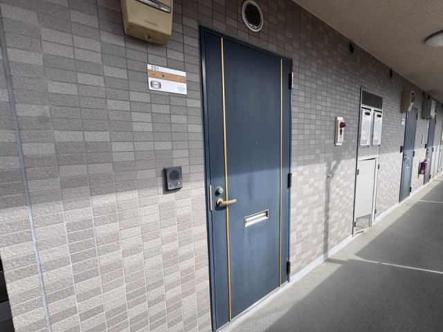 清潔なエントランスです
