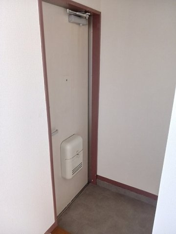 明るい玄関です