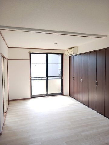 中はこのようになっています