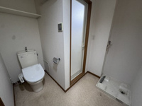 シンプルで使いやすいトイレです