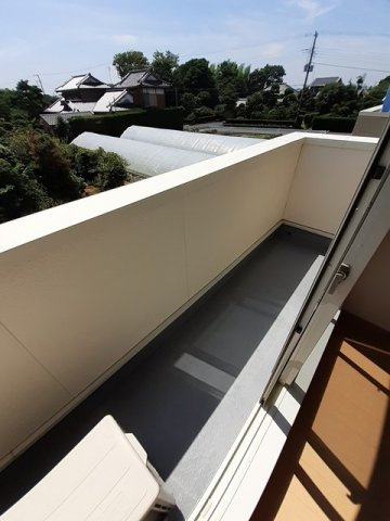 陽当たり良好なバルコニーです
